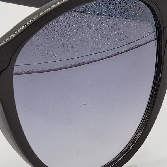 Guess 6069 Cat-Eye Black Sunglasses - Picture 11 of 15